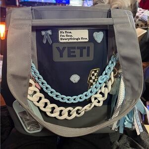 Yeti Camino bag 20